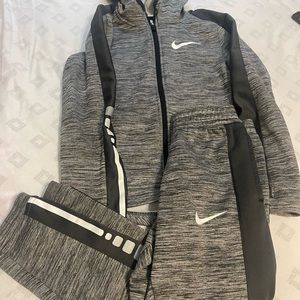 Boys Nike Elite Hoodie & Pants size M 10-12